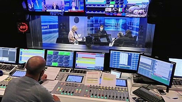 Photos d'exactions de l'EI sur Twitter : 5.000 euros d'amende requis contre Marine Le Pen