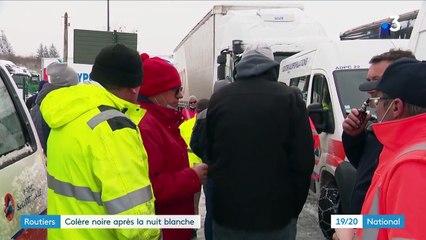 Neige : la colère des chauffeurs de poids lourds immobilisés pendant une nuit