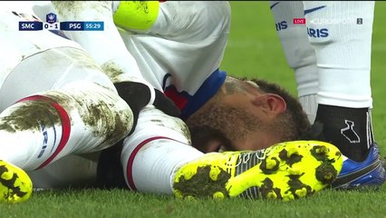 Inquiétude pour Paris : après un coup reçu et une altercation, Neymar rentre aux vestiaires