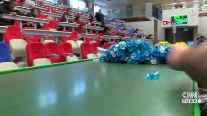 Çiçek mezatında 14 Şubat telaşı