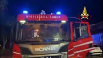 Vittoria (RG) - Incendio in un deposito di attrezzature edili (10.02.21)