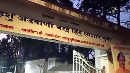 मुंबई में हुआ राजीव कपूर का अंतिम संस्कार, कपूर परिवार ने भारी मन से कहा अलविदा