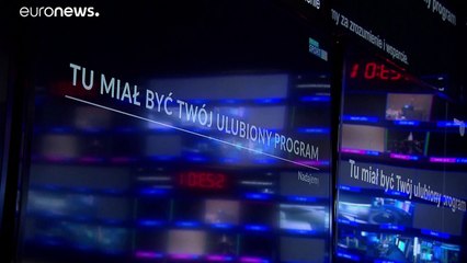 Imprensa da Polónia "a negro" contra proposta de imposto do governo