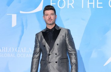 Robin Thicke admits to 'chasing' fame
