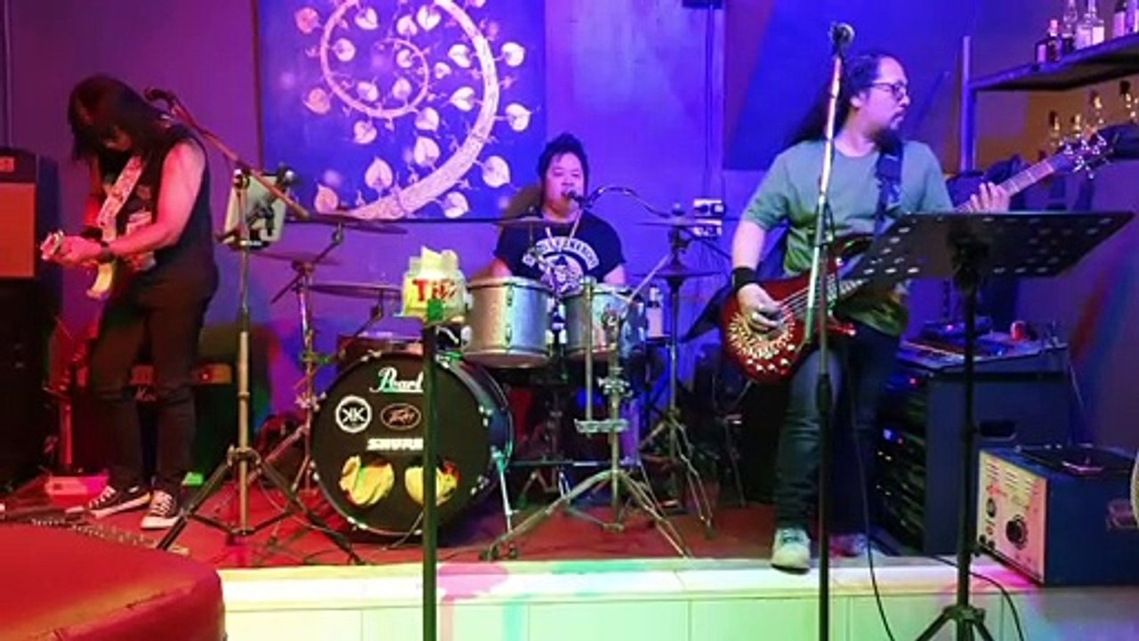 Pattaya 2020 Februar, Soi 7- Rockbar mit Rammstein Cover