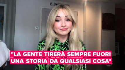 Sabrina Carpenter dà la sua interpretazione di 'Skin'