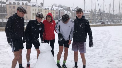 Des lycéens inventent la pelle à neige humaine