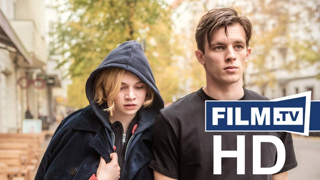 Je Suis Karl Trailer Deutsch German (2021)