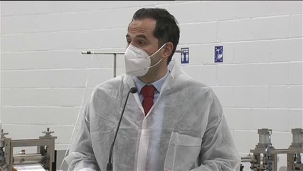 Aguado pide al Gobierno que baje el IVA de las mascarillas FFP2