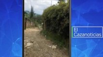 El Cazanoticias: un portón obstruye la vía en Cachipay, Cundinamarca