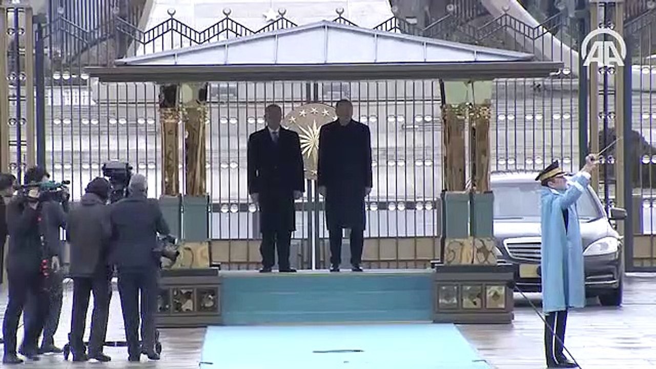 Cumhurbaşkanı Erdoğan, Irak Cumhurbaşkanı Salih'i resmi törenle karşıladı