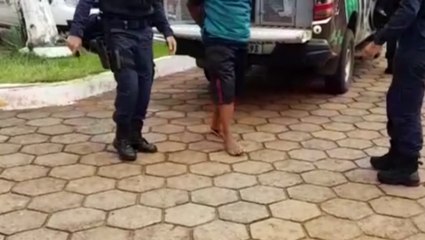 Homem que teria mostrado partes íntimas para jovem no transporte coletivo é levado à delegacia