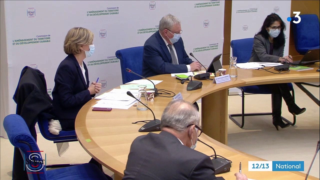 Environnement : le gouvernement ouvre la voie au retour d’une écotaxe sur les poids lourds