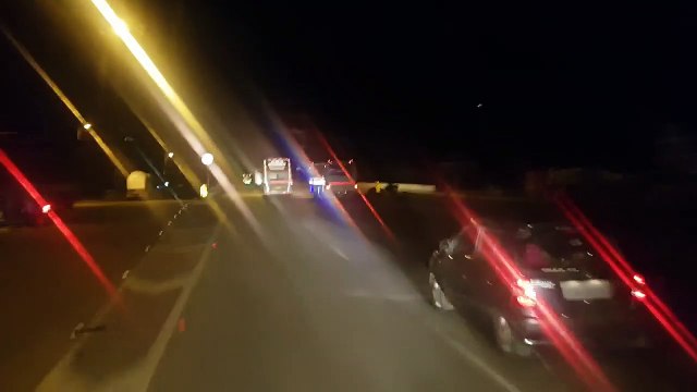 MERCEDES BENZ high speed chasing.