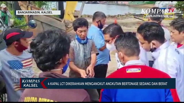 Berhari-hari Terjebak Antrean, Sejumlah Truk Beralih Ke Dermaga Martapura Baru Untuk Menyeberang