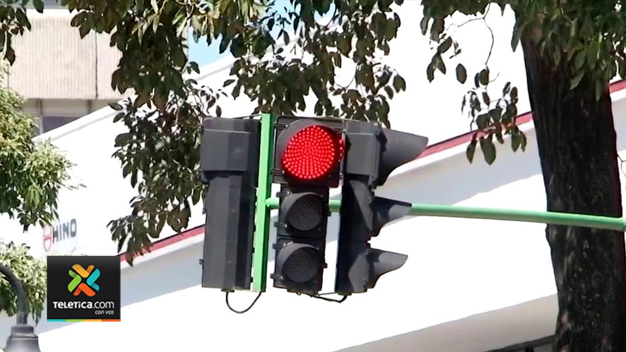 tn7-agilizan-reparacion-de-averias-en-semafors-con-nuevo-sistema-110221
