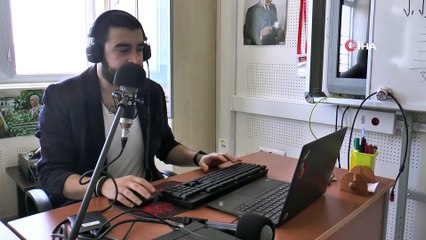 Download Video: Radyo Kuran Öğretmenler Ders Verdikleri Öğrencilerle Birlikte Eğlenceli Zaman Geçiriyor