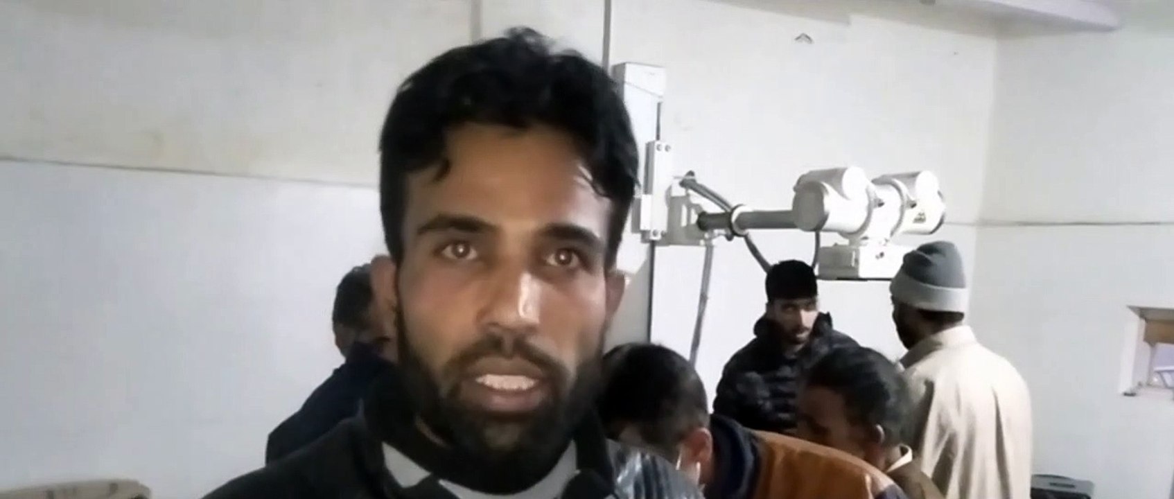 Dozens wounded in Budgam road mishap