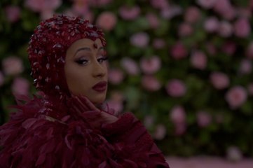 Cardi B Responded to Trolls Saying She Looks "Weird" Without Makeup