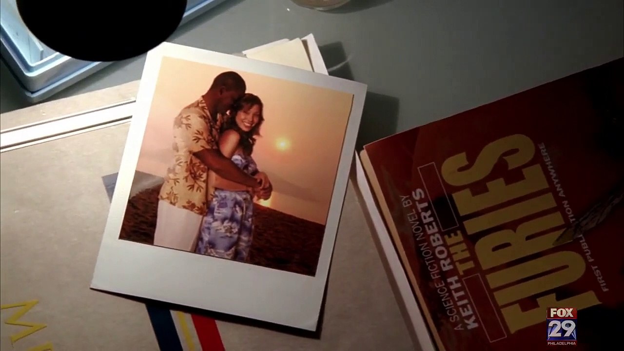 Bones 3x03 - “making love... that’s when two people become one"