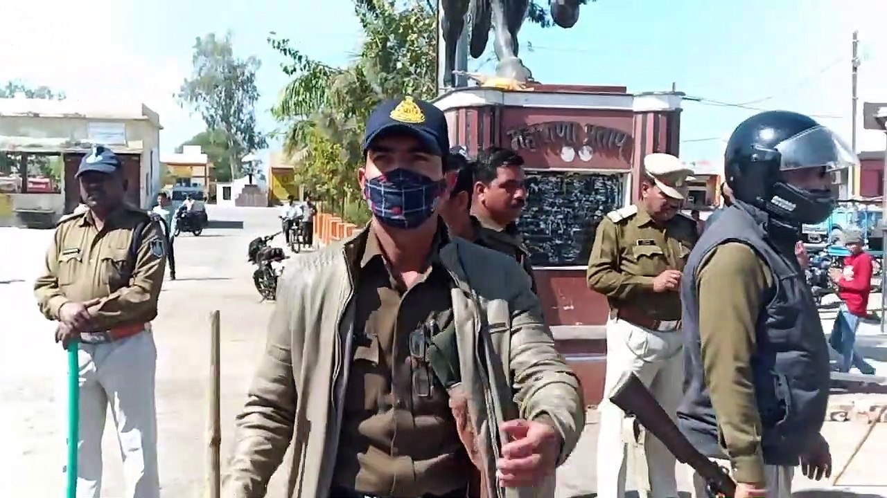 पुलिस ने अपील करते हुए कहा कि अफवाह पर ध्यान ना दें, चप्पे-चप्पे पर पुलिस बल तैनात है