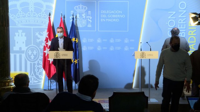 Franco en rueda de prensa con representantes vecinales