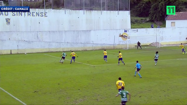 Le but de renard de Tiago Tomás avec la réserve du Sporting CP