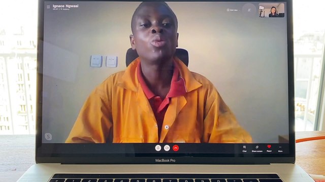 Дети с оружием в руках