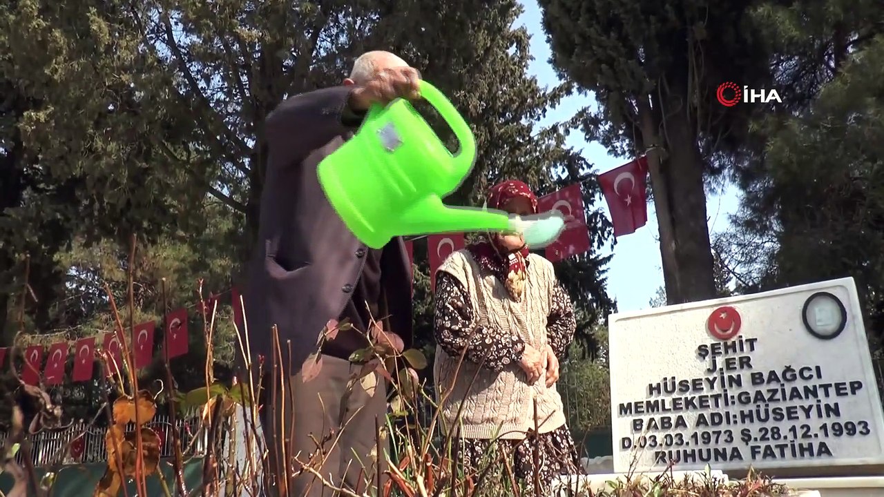 Alzaymır Hastası Şehit Annesi Her Şeyi Unuttu A...