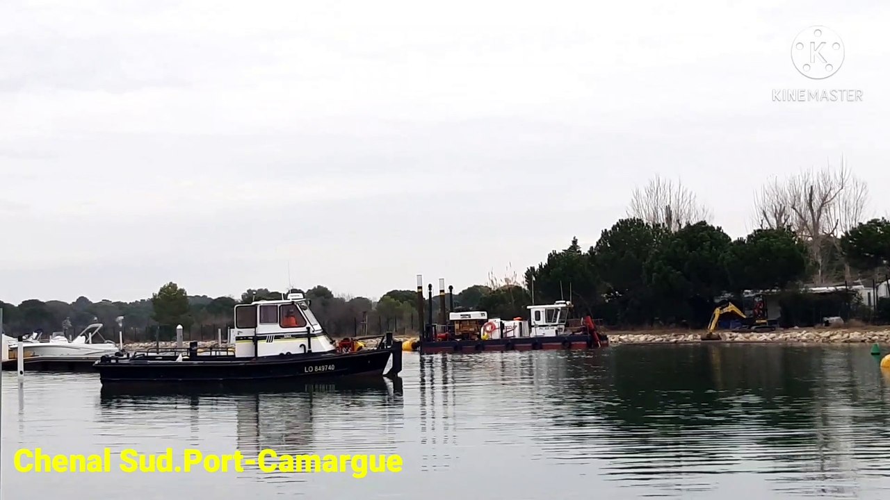 Dragage du chenal Sud de Port Camargue au Grau-du-Roi