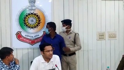 डॉक्टर बनकर शर्तिया इलाज के नाम पर ठगने वाले बाप- बेटे गिरफ्तार