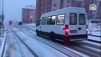 Yurtta kar yağışı etkili oluyor