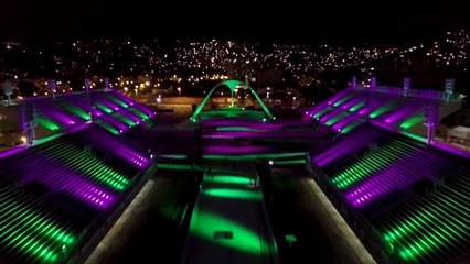 Sambódromo: iluminação especial lembra vítimas da Covid-19