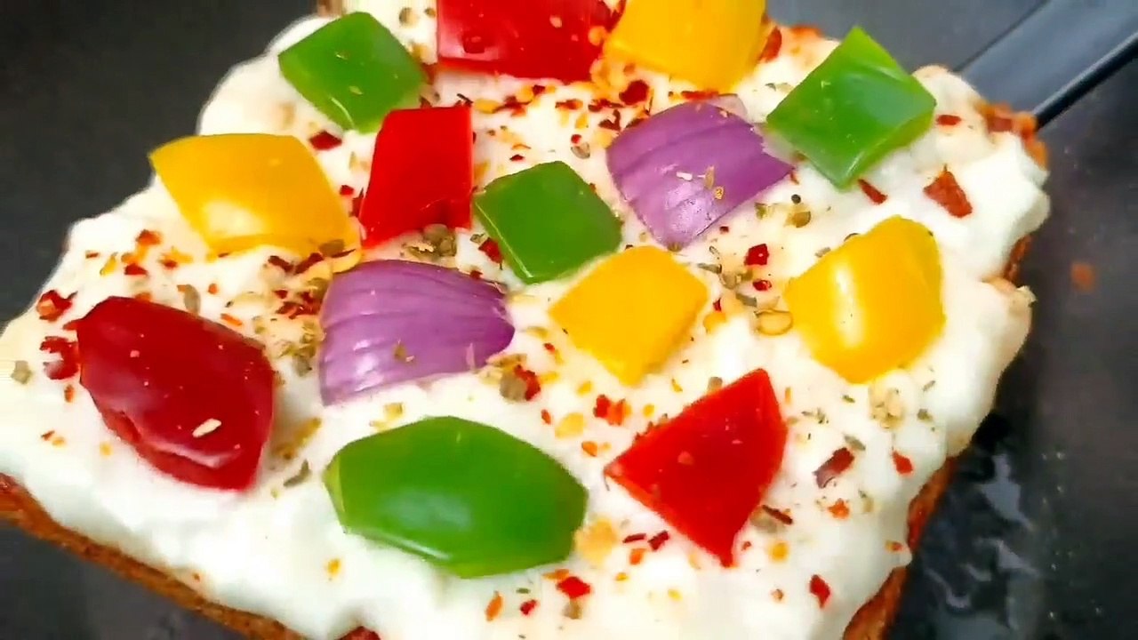 Bread pizza recipe without oven | Instant pizza recipe | Pizza recipe without cheese