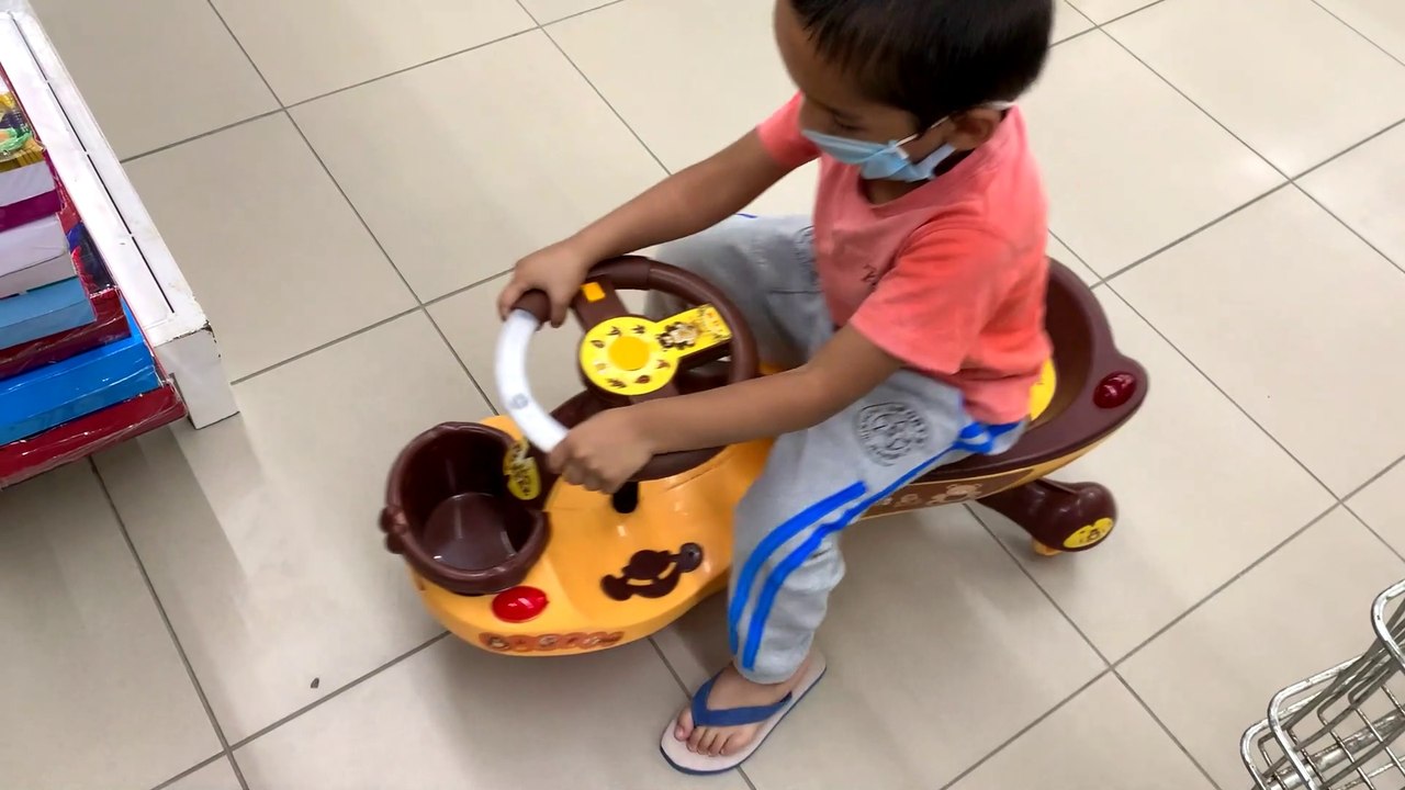 swing car
