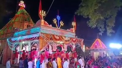 गुप्त नवरात्रि में मां राजराजेश्वरी के दर्शन को पहुंच रहे भक्त