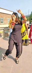 Manisha dancer  new video please follow me and like my video