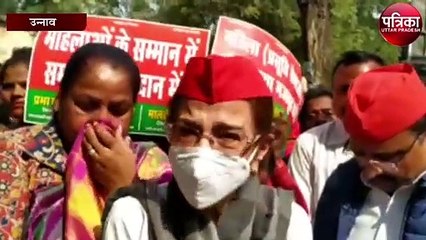 माता -बहनों को खुश रखने का दायित्व सरकार भूल चुकी है - अन्नू टंडन, पूर्व सांसद