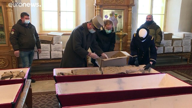 فيديو: في الذكرى المئوية الثانية لوفاة نابليون.. فرنسا وروسيا تدفنان رفات 126 جنديا