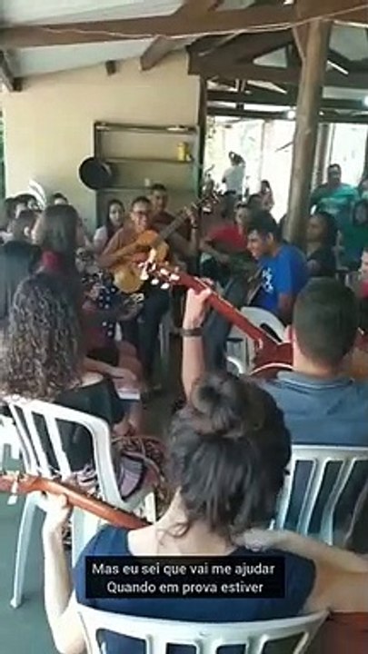 Anjos Violeiros soltos na terra CCB