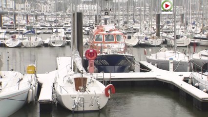La Trinité-sur-mer  |  De la neige en abondance - Bretagne Télé