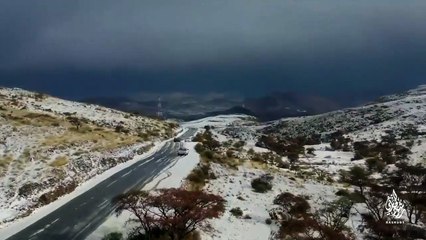 Météo : des internautes filment la neige en Arabie Saoudite