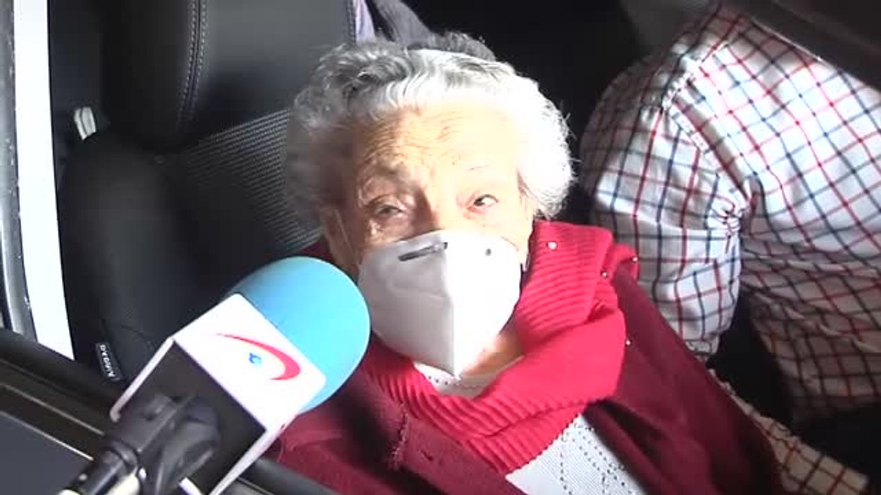 Andalucía inicia la vacunación de mayores de 80 años en grandes espacios habilitados
