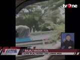 Bajaj Masuk Tol dan Lawan Arah Sambil Ngebut