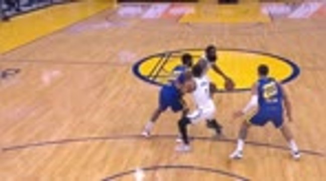 Harden goes behind-the-back for Brown assist