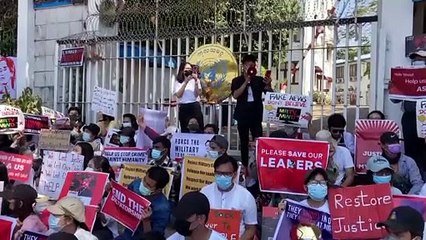 Más protestas y más represión en Birmania