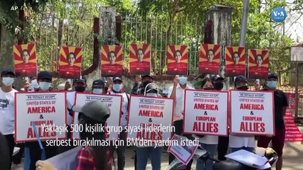 Myanmar’da Yüzbinlerce Kişi Sokaklarda