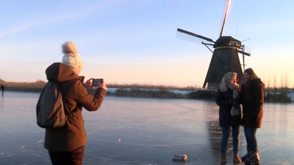 Dutch ice skaters gather at UNESCO World Heritage Site