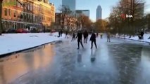 - Hollanda’da buz pateni yapan vatandaşlar kanalın içine düştü