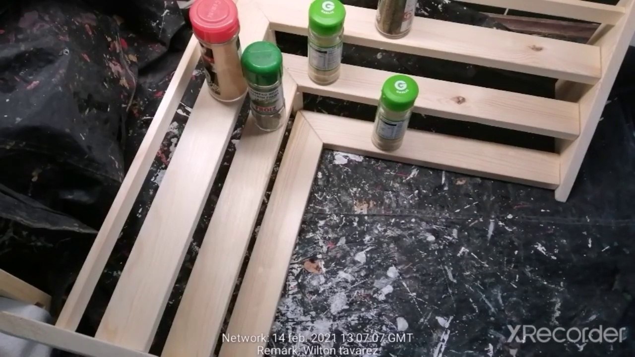 Spice rack